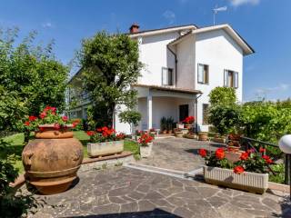 Villa bifamiliare in vendita a castelnuovo berardenga strada di casello ripa