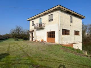 Casa indipendente in vendita a formigliana strada statale 230