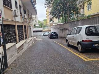 Garage in vendita a roma via alatri