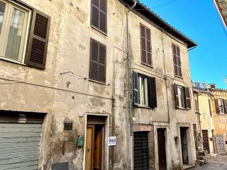 Casa indipendente in vendita a orte via giordano bruno