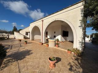 Villa in vendita a ostuni strada provinciale 14