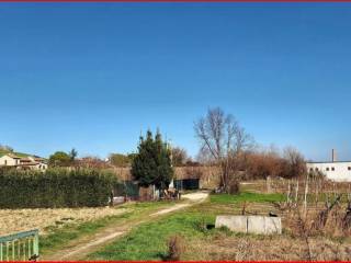 Terreno residenziale all'asta a macerata contrada peschiera