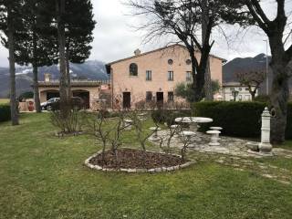 Villa in vendita a cagli area residenziale acqauaviva cagli