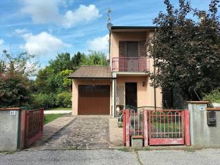 Villa a schiera in vendita a martignana di po via giuseppe garibaldi, 90