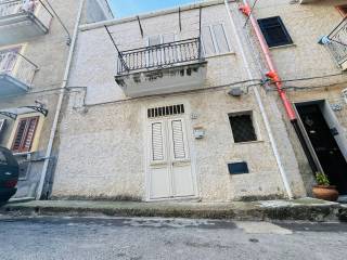 Casa indipendente in vendita a campofelice di roccella via rodolfo d'anna, 42