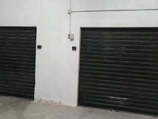 Garage in vendita a trani via mons. aldo martucci, 10