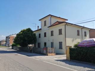 Casa indipendente in vendita a riva del po via aurelio zamboni