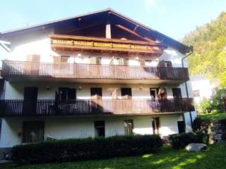 Albergo all'asta ad aprica via roma, 253