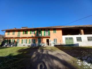 Cascina in vendita a moncucco torinese sp77