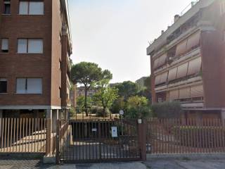 Garage in vendita a roma viale bruno pelizzi, 67