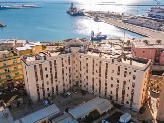 Appartamento in vendita a cagliari viale la plaia, 1