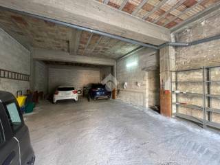 Garage in vendita a grottaglie via campitelli, 77