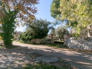 Rustico in vendita a ostuni contrada fantese, ostuni