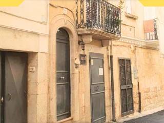 Casa indipendente in vendita ad altamura piazza madonna dei martiri