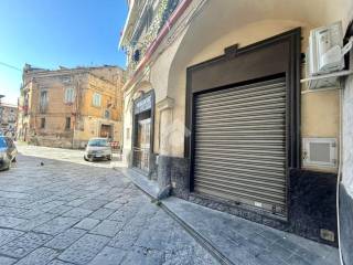 Negozio in affitto a marano di napoli corso vittorio emanuele, 116