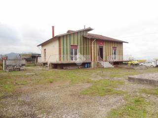 Casa indipendente in vendita a san giorgio del sannio via fontanaisi, 51