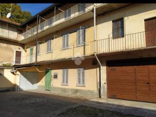 Casa indipendente in vendita ad aicurzio via croce, 7