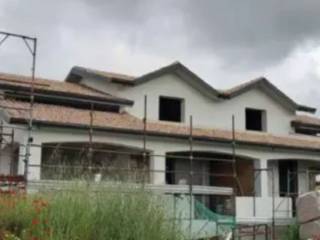 Villa bifamiliare all'asta a montefiascone via commenda 85