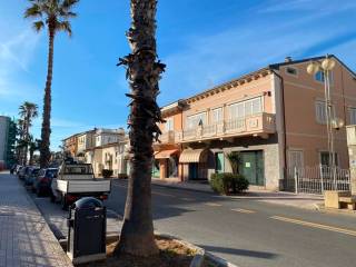 Negozio in affitto a san vincenzo 