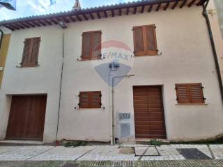 Casa indipendente in vendita a foligno via b. buozzi, 20