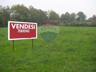 Terreno agricolo in vendita a caronno pertusella via milano