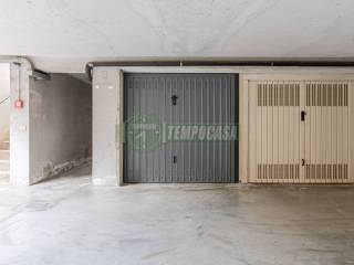 Garage in vendita a bernareggio via veneto