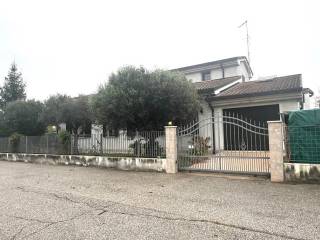 Villa in vendita a san giorgio bigarello 