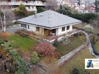 Villa in vendita ad aosta reg. pallin