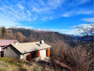 Casa indipendente in vendita a mendatica località pigheugia