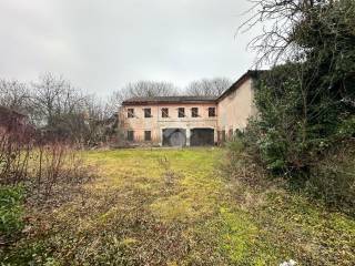 Rustico in vendita a cadoneghe via matteotti, 7500