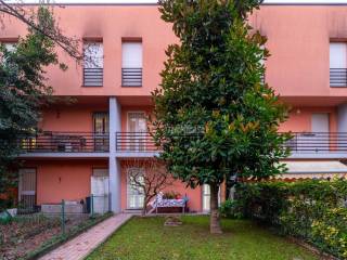 Villa a schiera in vendita a reggio nell'emilia via enrico oddone