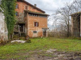 Casa indipendente in vendita a viano via tabiano, 4