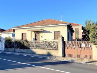 Villa in vendita a cornaredo via pasubio, 5