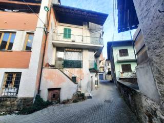 Casa indipendente in vendita a borgofranco d'ivrea 