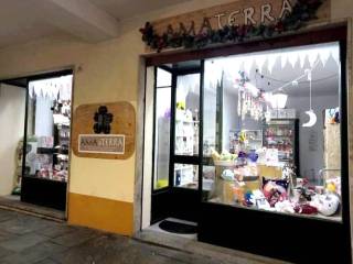 Profumeria e cosmetica in in vendita da privato a trino corso italia, 28