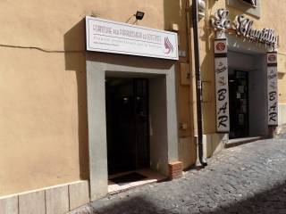 Profumeria e cosmetica in in affitto da privato a frascati via michelangelo caetani, 3