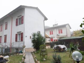 Villa a schiera in vendita a ravenna viale stazio, 27/a