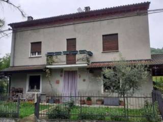 Casa indipendente all'asta a borgoratto mormorolo localita' gabbione (prima civico 33), 24