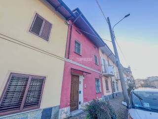 Casa indipendente in vendita a cigliano strada s.' anna 7