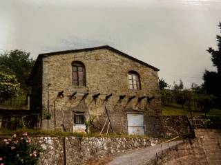 Villa in vendita a vernio località i massoni