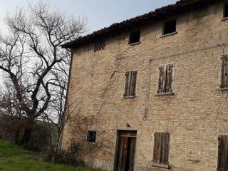 Casa indipendente in vendita a castelvetro di modena via sinistra guerro, 49