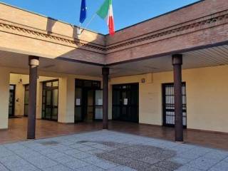 Ufficio in vendita a castelnuovo rangone piazza brodolini 13