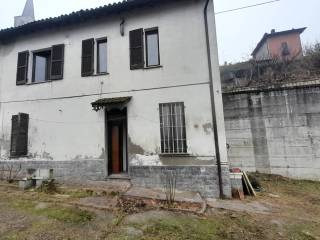 Villa in vendita a casteggio via circonvallazione luigi cantù