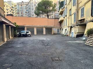 Garage in vendita a roma viale giuseppe mazzini