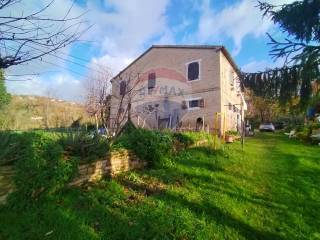 Casa indipendente in vendita ad ancona 