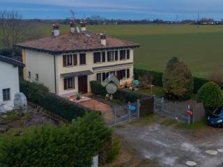 Villa bifamiliare in vendita a minerbio via sagradino