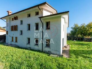 Villa bifamiliare in vendita a miane via camillo benso di cavour