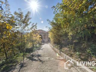 Casa indipendente in vendita a città sant'angelo via luigi innamorati, 10