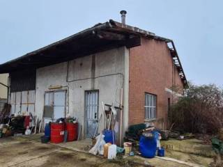 Capannone all'asta a piobesi torinese via della masolina