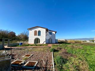 Villa a schiera in vendita a quarrata via luigi einaudi